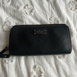 Black Kate Spade New York Hand Bag